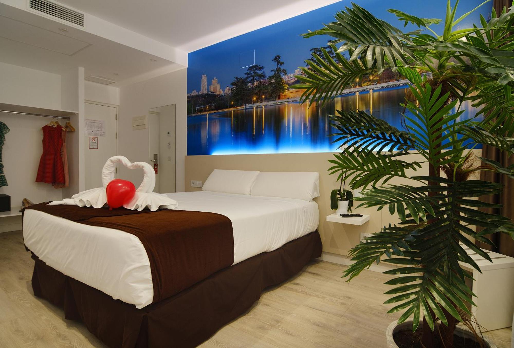 Hotel Bestprice Alegria มาดริด ภายนอก รูปภาพ