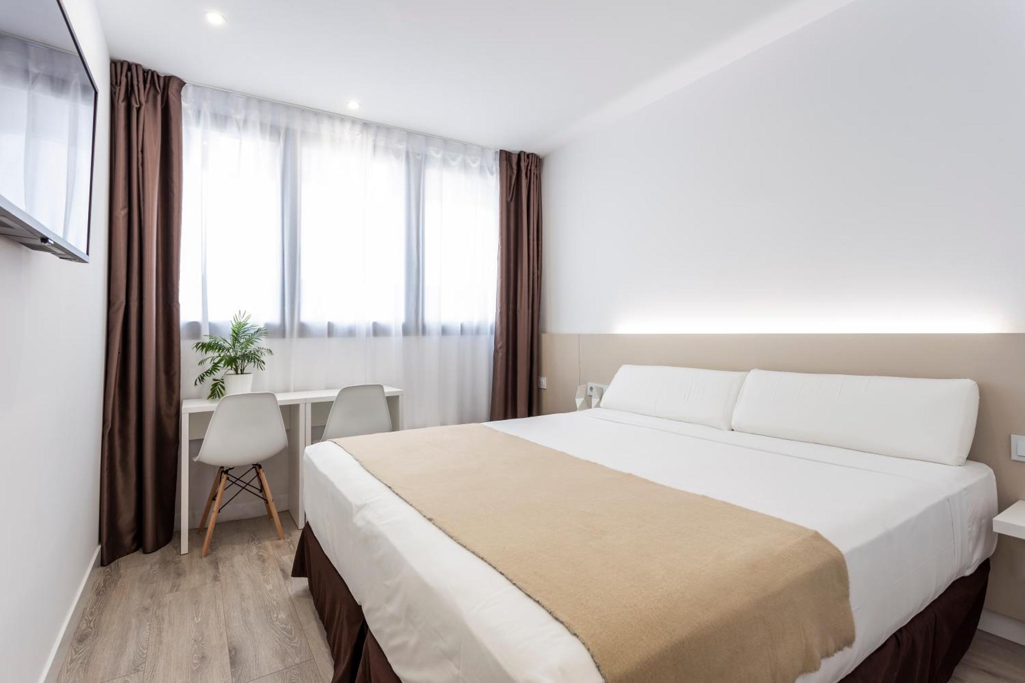 Hotel Bestprice Alegria มาดริด ภายนอก รูปภาพ