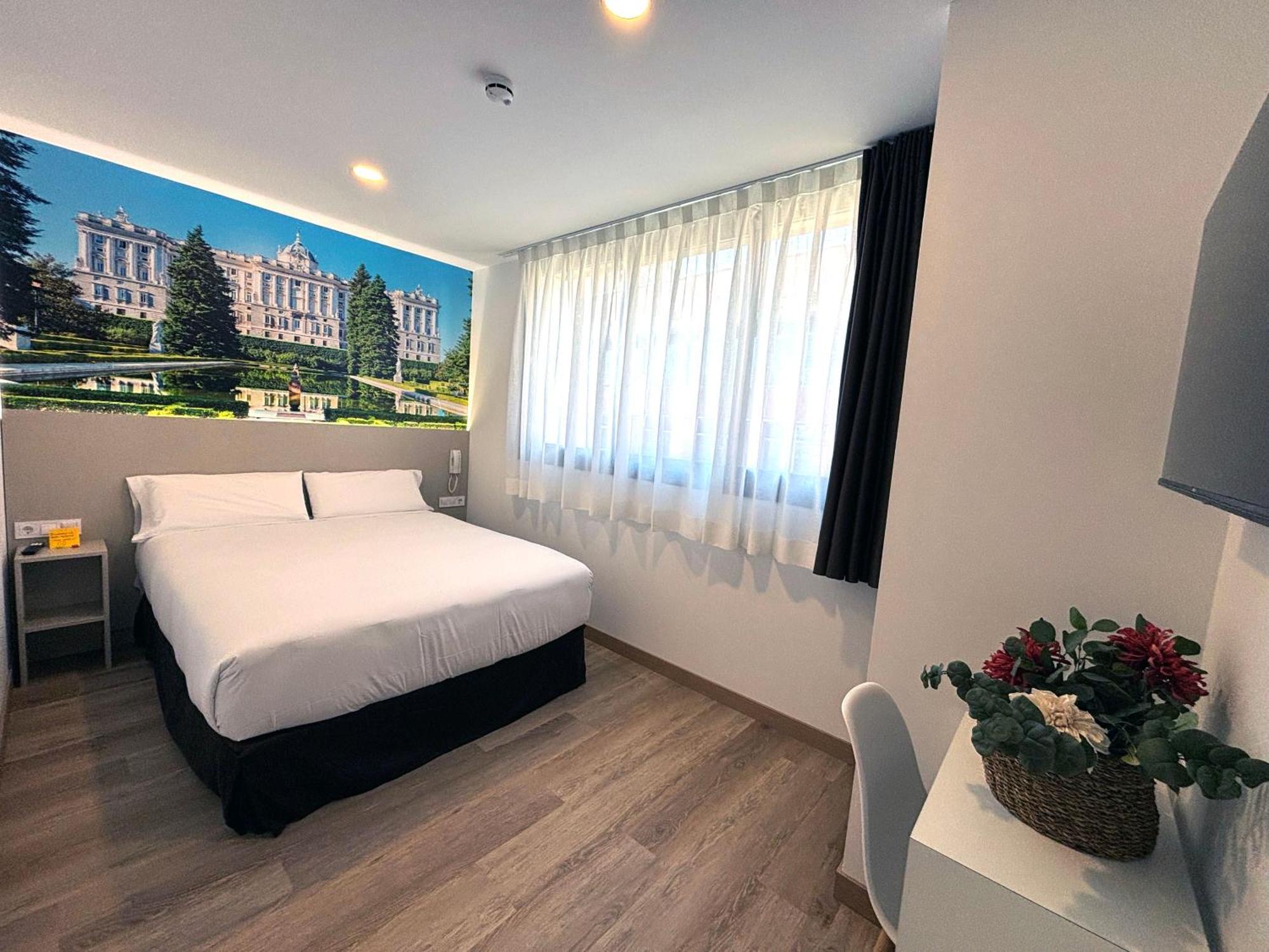 Hotel Bestprice Alegria มาดริด ภายนอก รูปภาพ