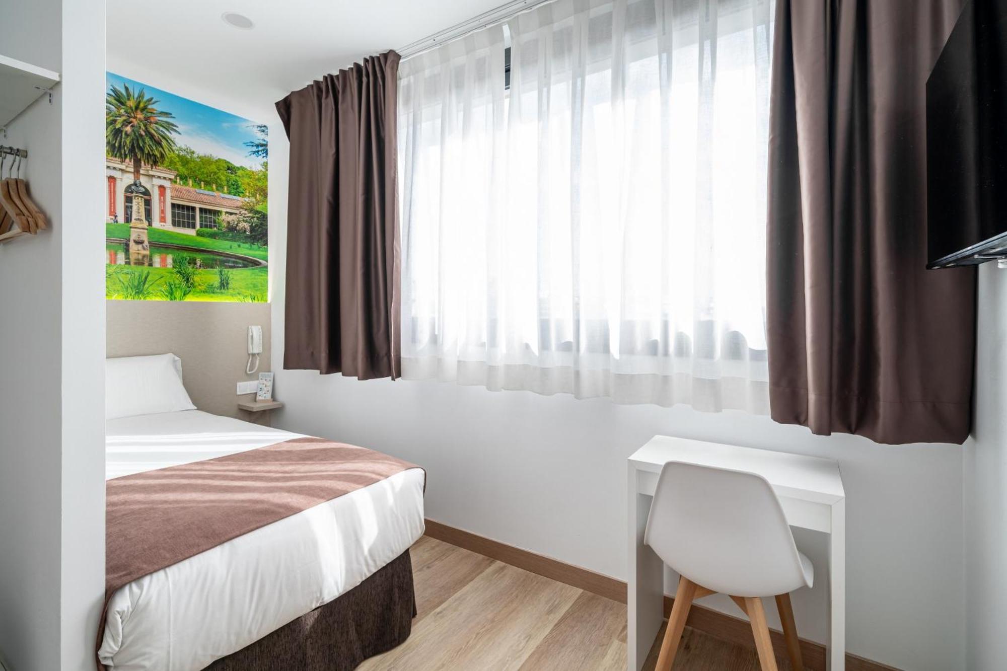 Hotel Bestprice Alegria มาดริด ภายนอก รูปภาพ